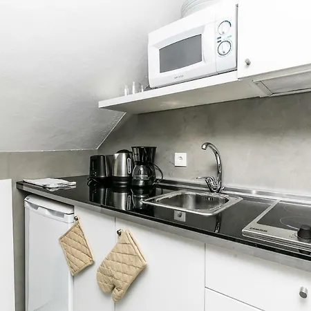 Brand New And Perfect Location: Historic Center Apartament Lizbona