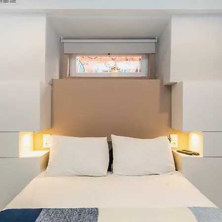 Brand New And Perfect Location: Historic Center * Lizbona